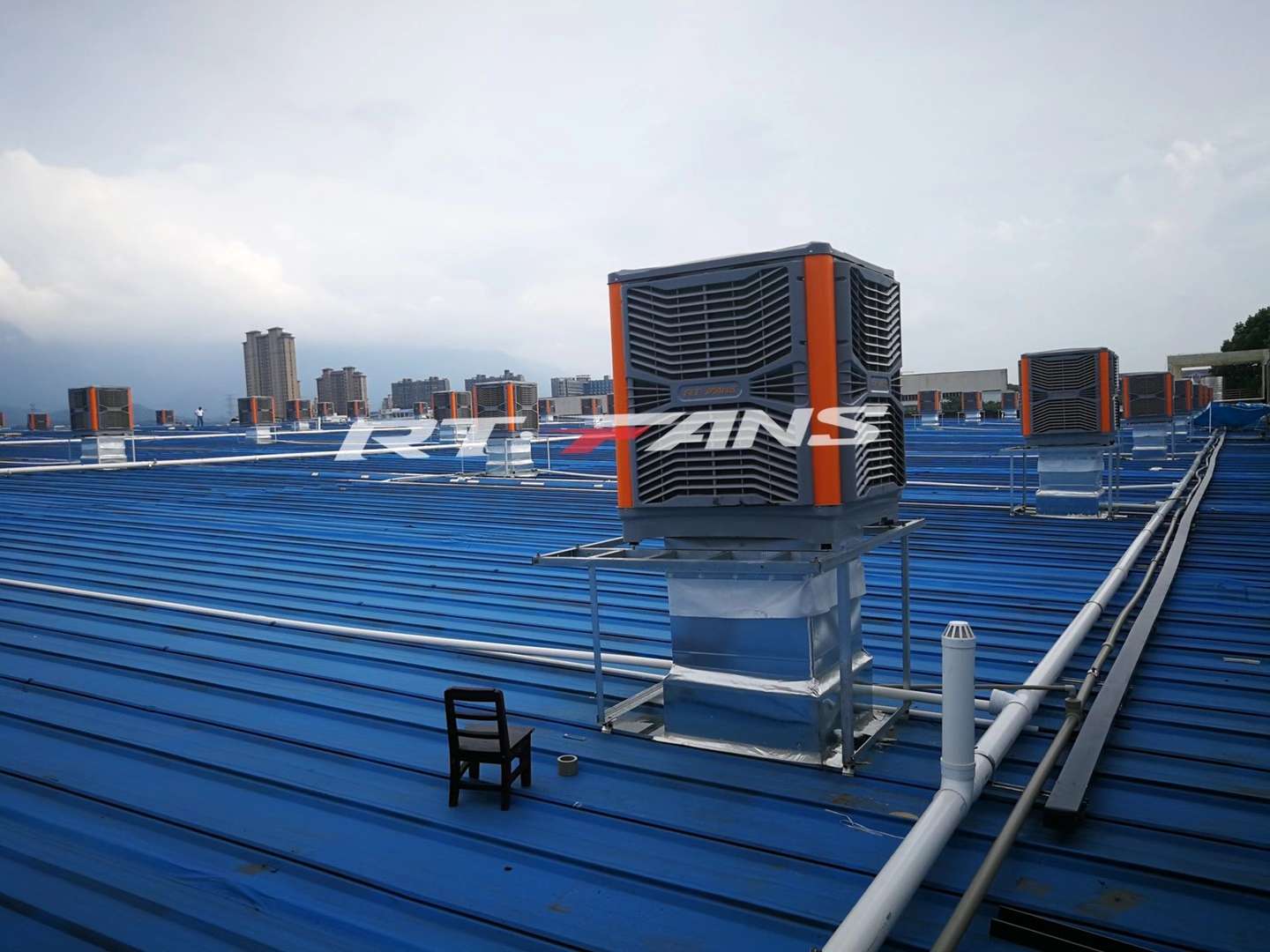 瑞泰風(fēng)深圳車間降溫通風(fēng)設(shè)備廠家為您廠房節(jié)能減負(fù)